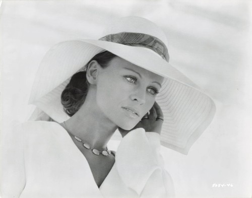 Julie christie search of - julie,